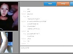 Sætur kona brjóst, og afar sjúga á fingur hennar