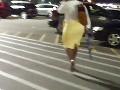 Breiðar lendar, milf fast gula pilsi..